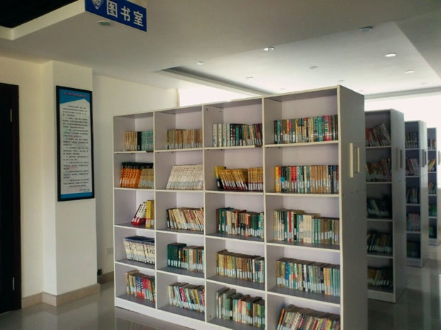 �����Ҝ��������ط����zӰ���һ�Ȫ����D 4��