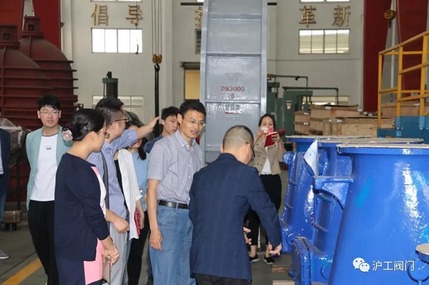 �ζ��^(q��)��(j��ng)ίǰ���Ϻ������y�T�S�M���{(di��o)�У��D2��